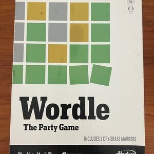 Hasbro Wordle The Party Game